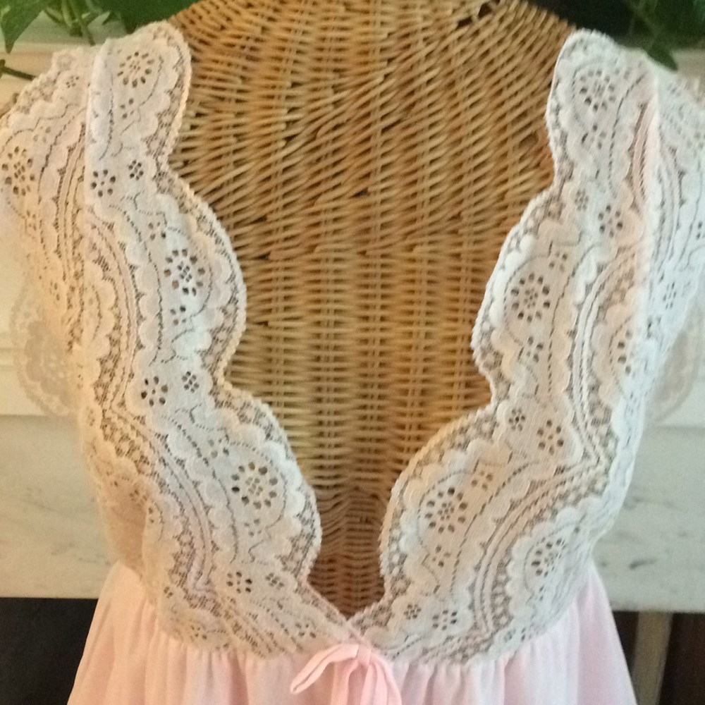 Vintage 60’s Sheer Pink Nightgown - Picture 2 of 5